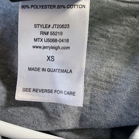 Modern Lux sleeveless celestial graphic tee - Picture 4 of 6